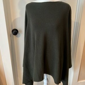 Olive green Lululemon cape with vented/open sleeves